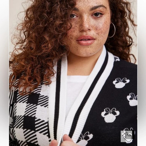 TORRID MINNIE MOUSE Sizes 1X, 2X, 3X Disney Cardigan Sweater NWT - Picture 4 of 8